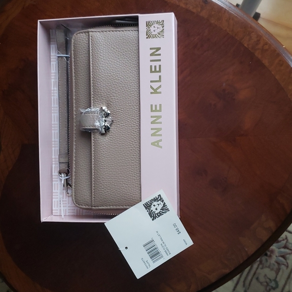 Anne Klein Handbags - Anne Klein Wallet